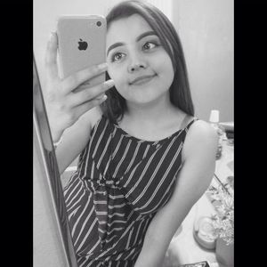 Meet your Posher, Damaris